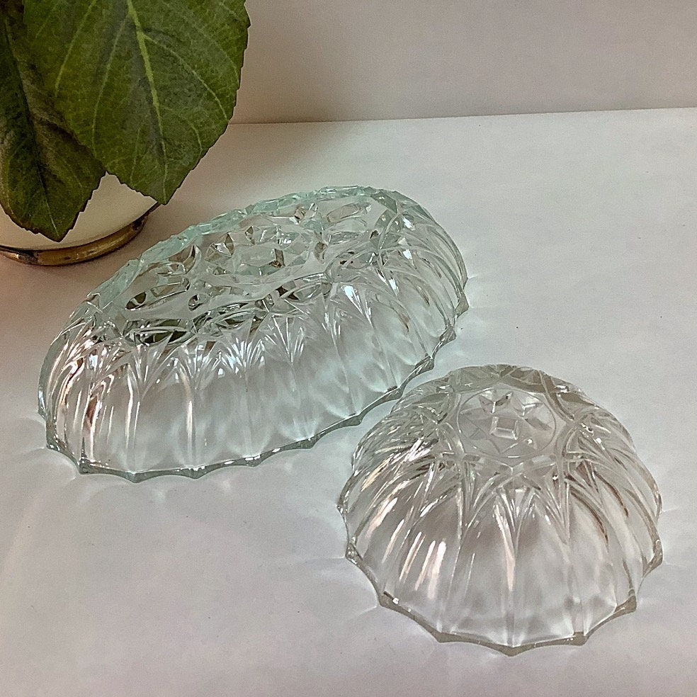 Coupelle verre taillé vintage 10,5 cm diamètre 4 cm hauteur, vaisselle ancienne cristal