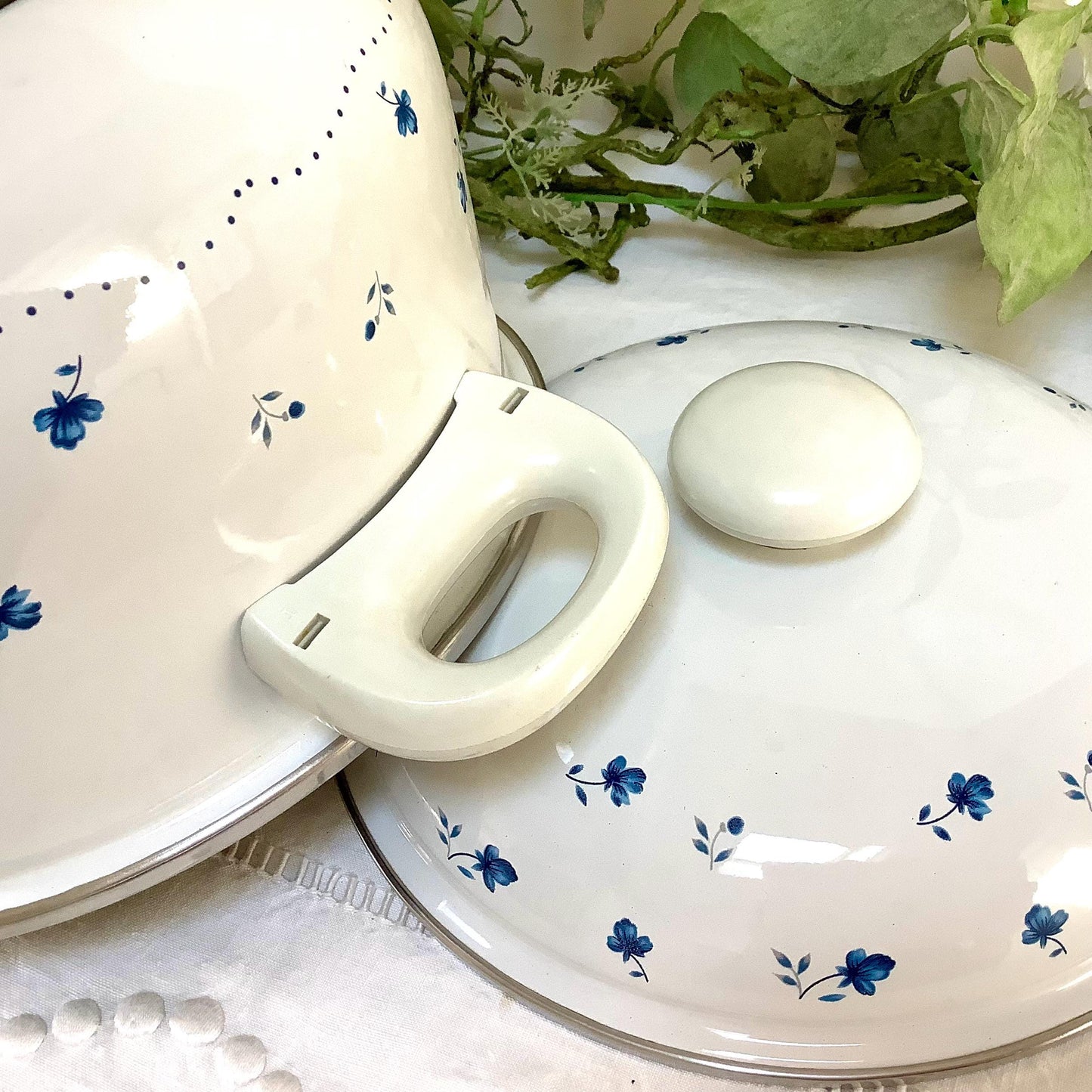 Cocotte émaillée faitout provincial bouquet vintage 80 modèle B