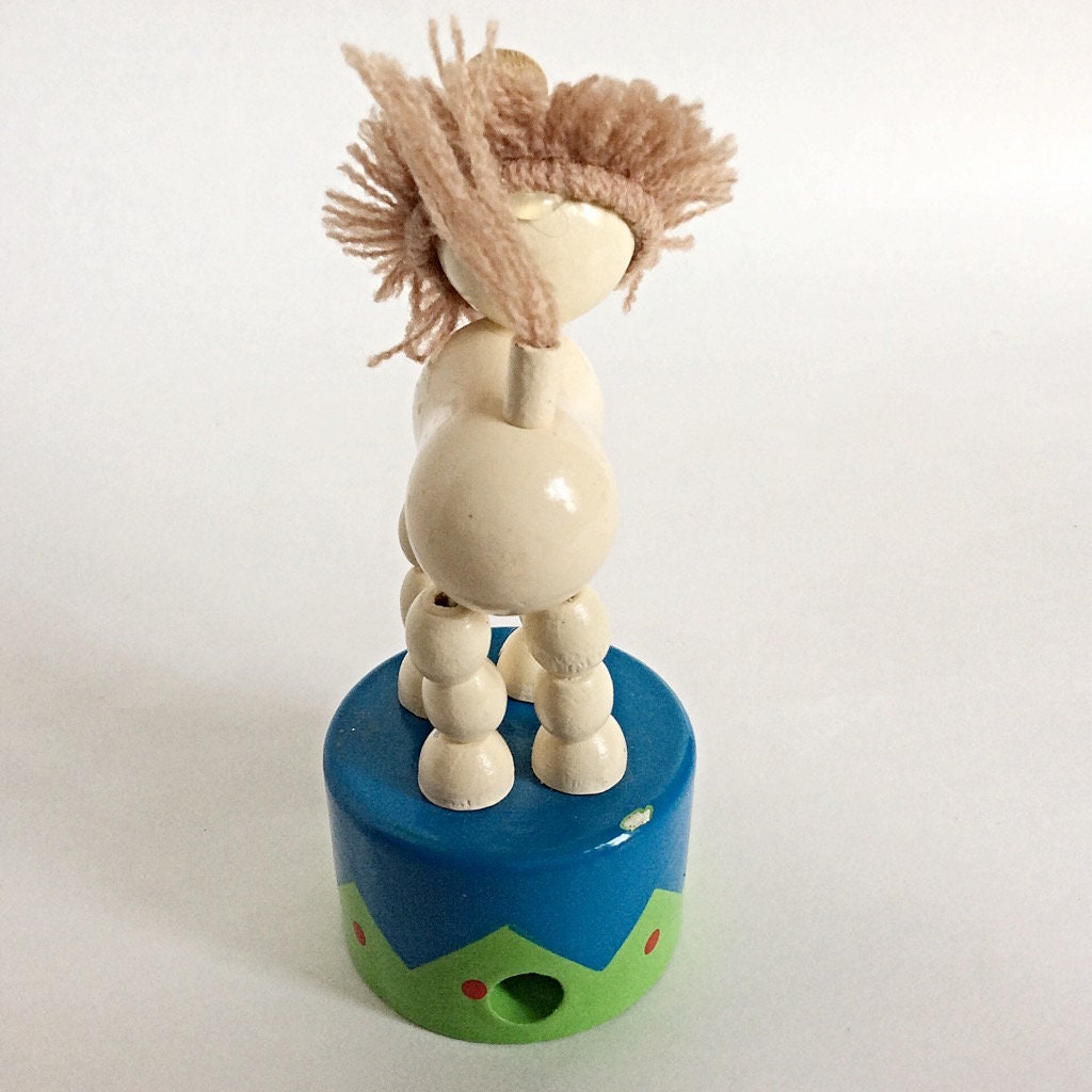 Taille crayons bois lion