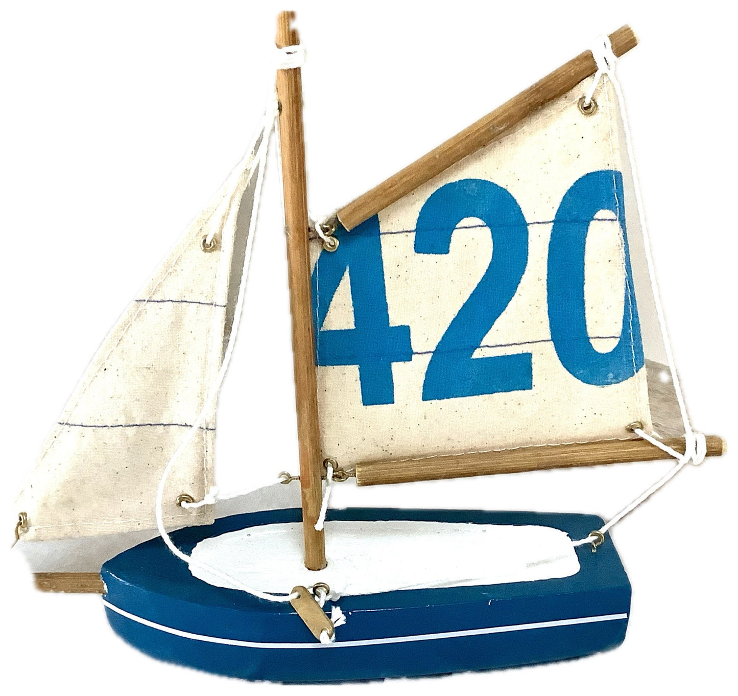 Bateau flottant bois bleu clair voiles coton décoration marine ht 21 cm