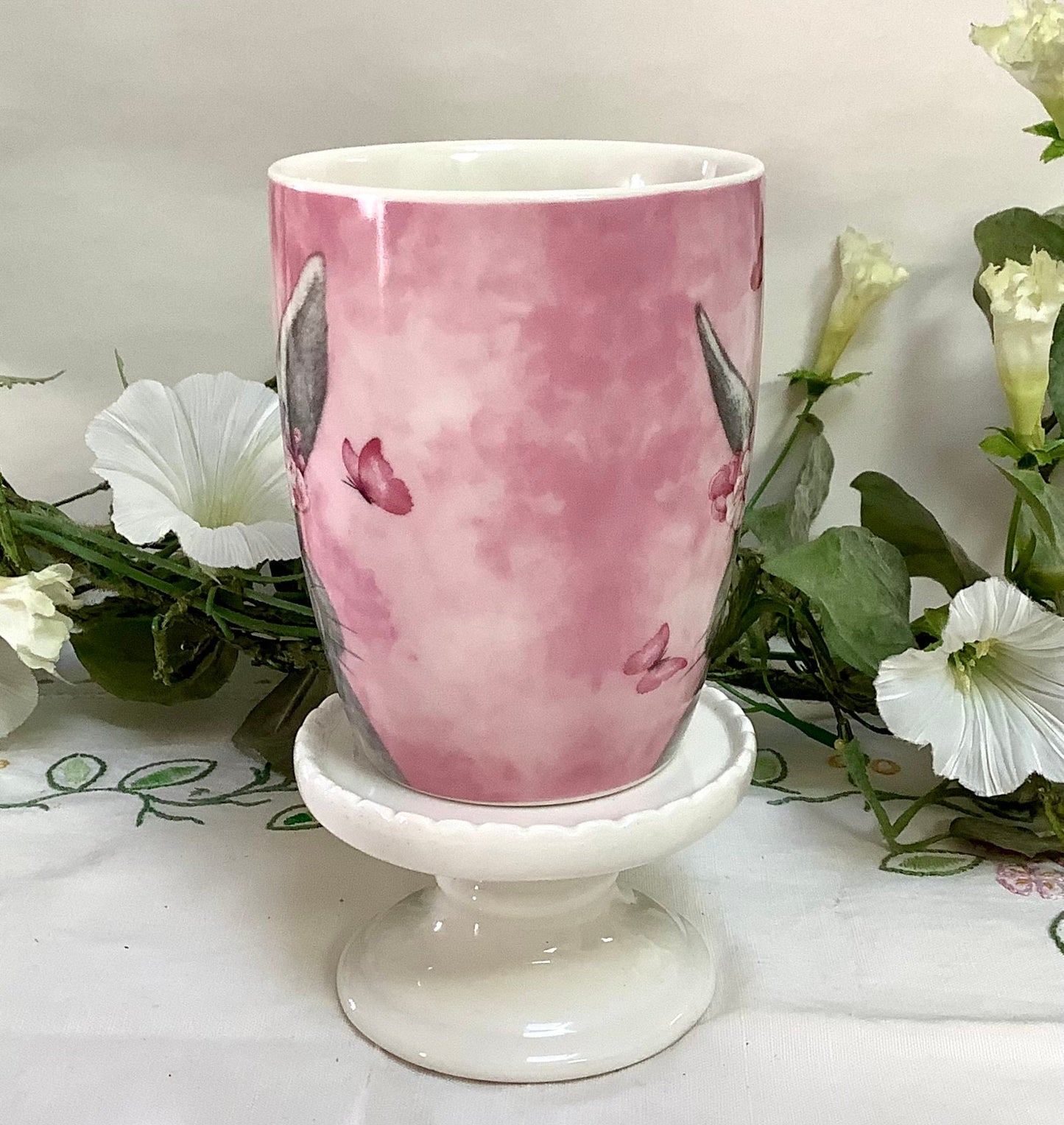 Mug porcelaine rose lapin ht 10 cm