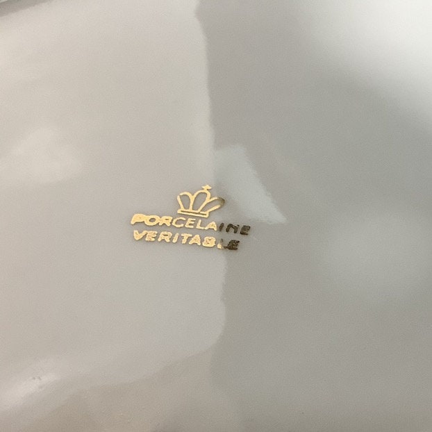 Plat à tarte gâteau porcelaine de Limoges scène galante