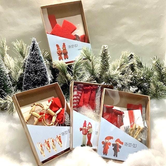 Coffret créatif de Noël personnages rouge cœur cadeau