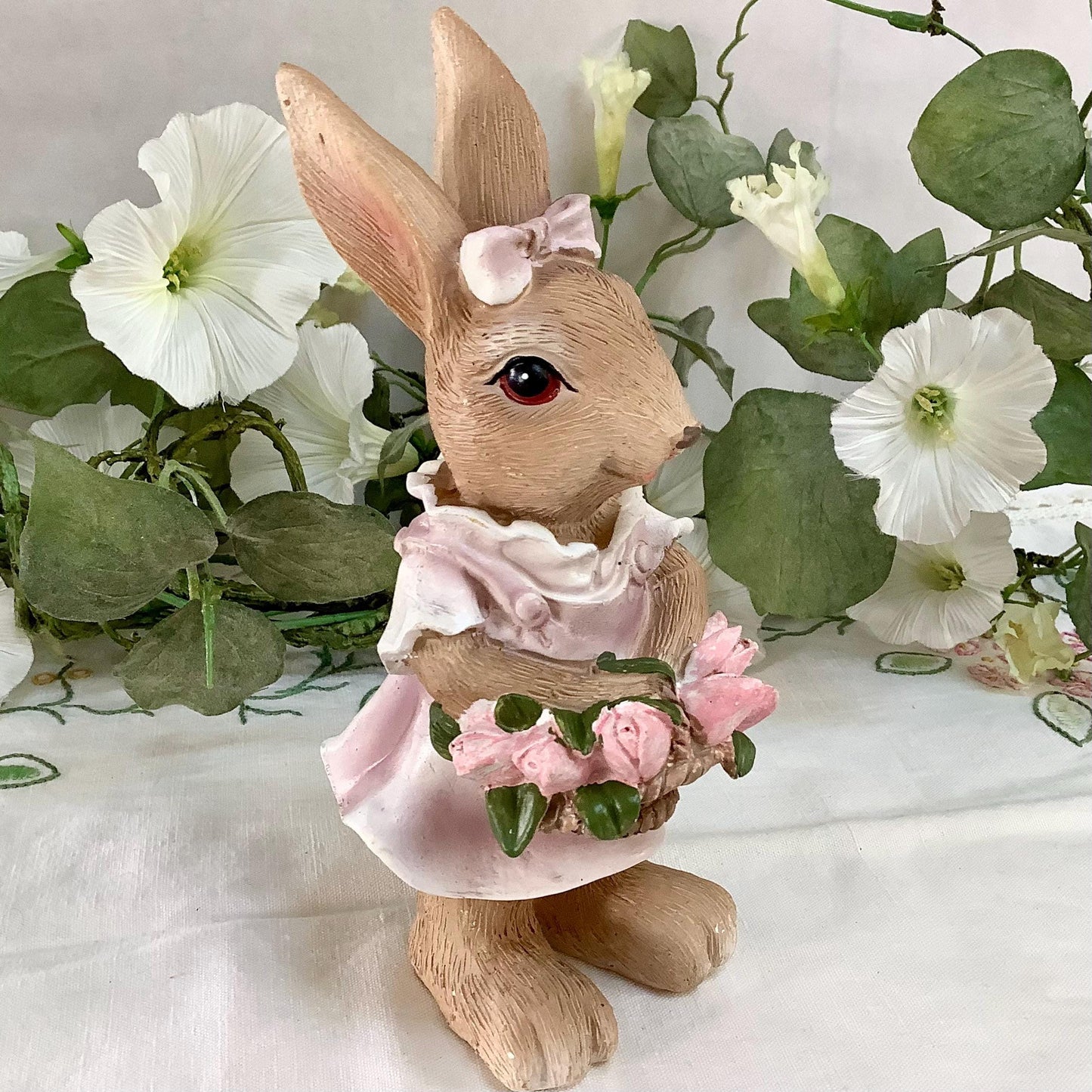 Figurine madame lapin décoration de Pâques vintage ht 18 cm