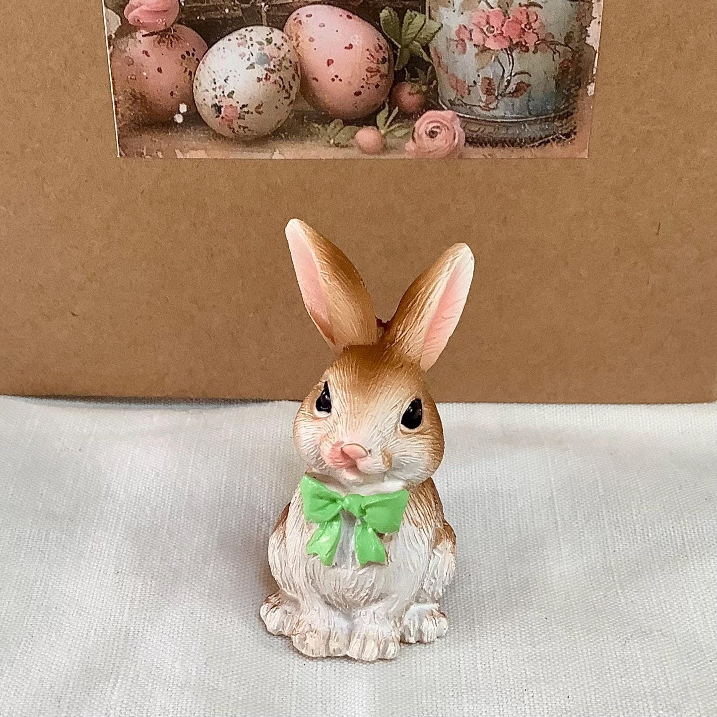 Petites figurines lapins résine décoration de Pâques vintage ht 5 cm