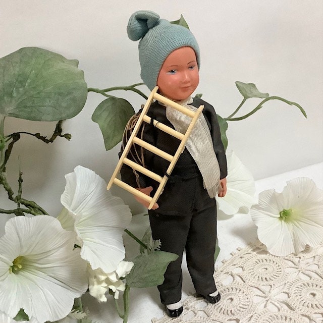 Poupée de collection ramoneur celluloïd vintage 18 cm hauteur, figurine ancienne