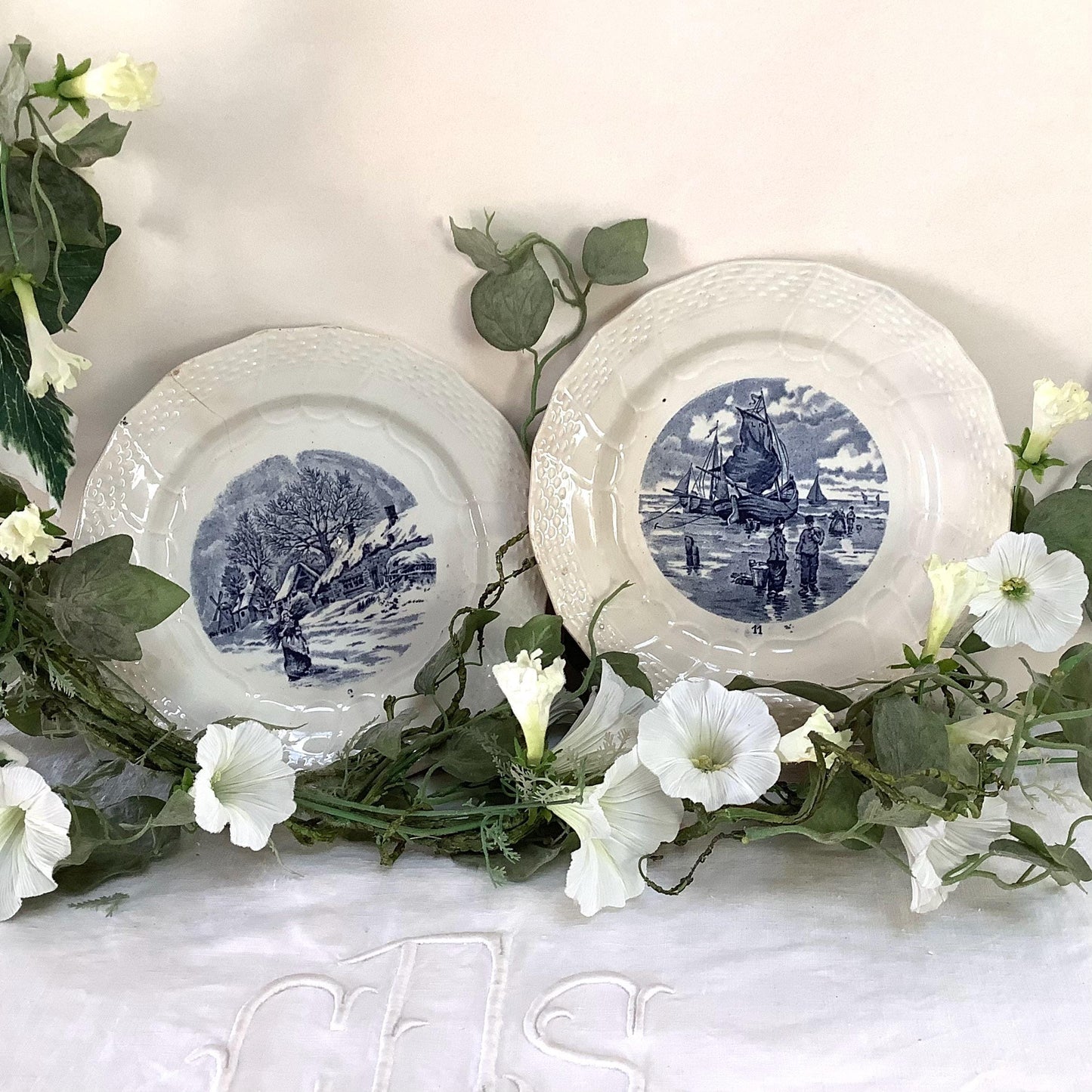 Assiettes à dessert faïence moulin des loups et hamage Delft