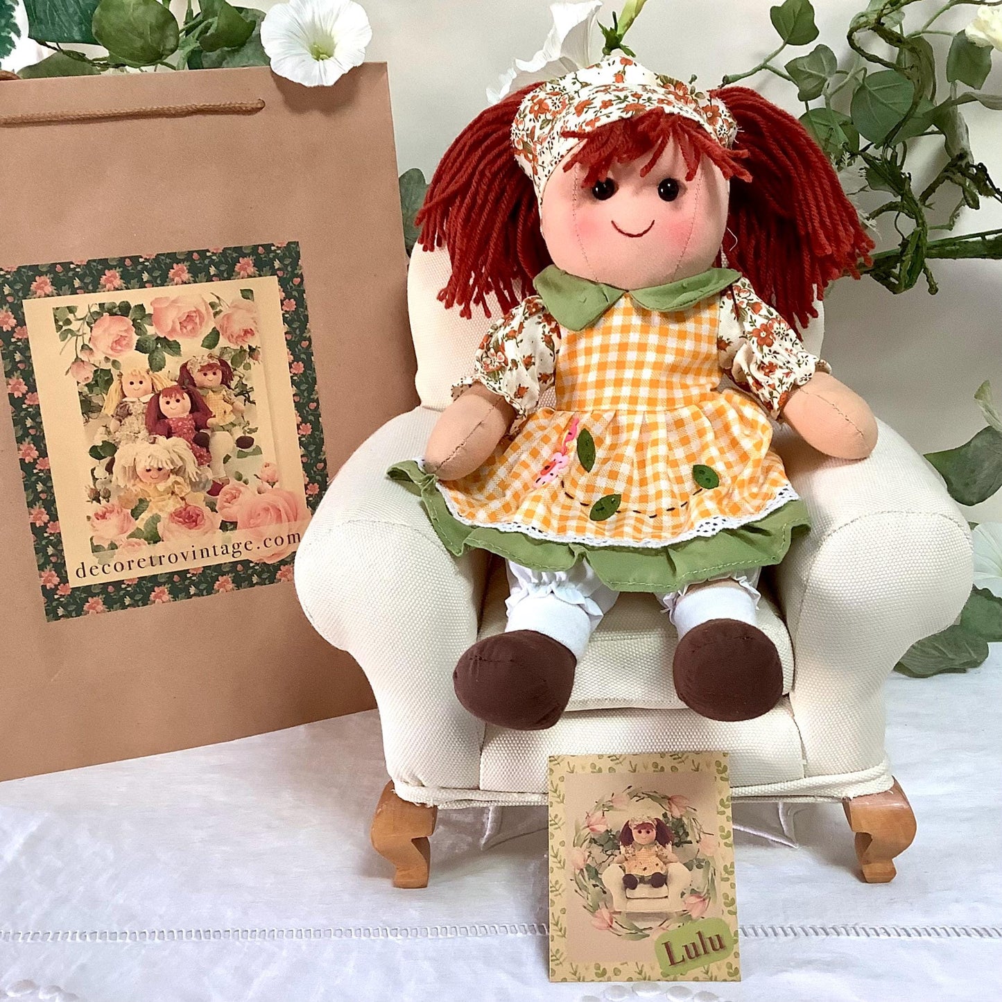 Poupée de chiffon tissu robe orange modèle lulu  ht 30 cm