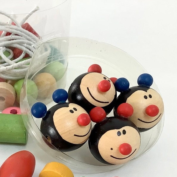 Coffret perles bois coccinelles