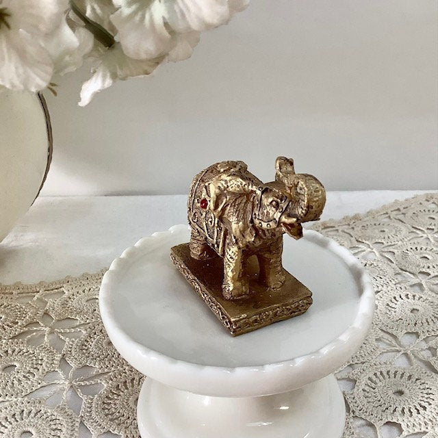 Porte encens éléphant résine vintage