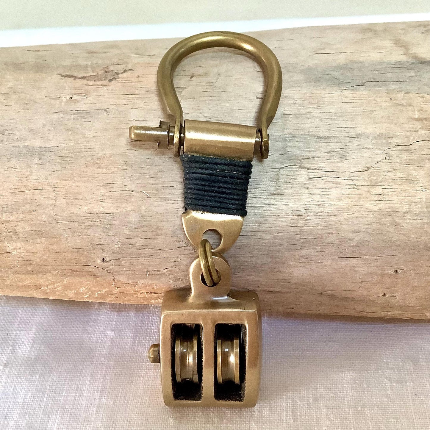 Porte clés marin poulie laiton vieilli vintage boîte palissandre