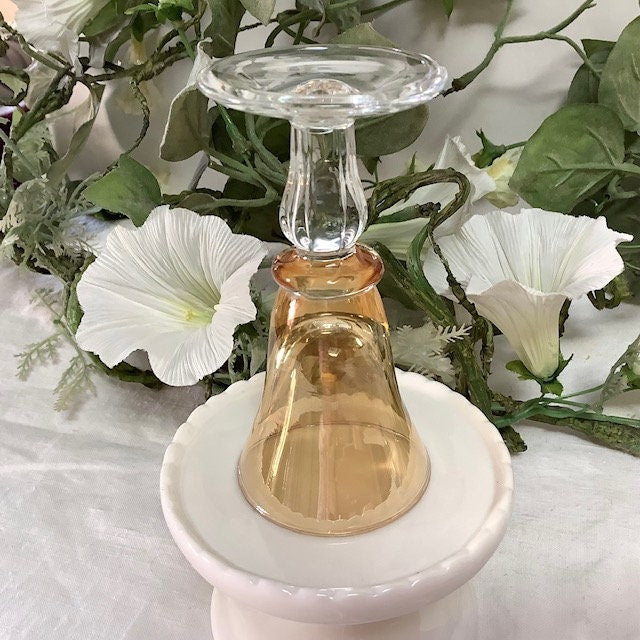 Verres à pieds liqueur vintage