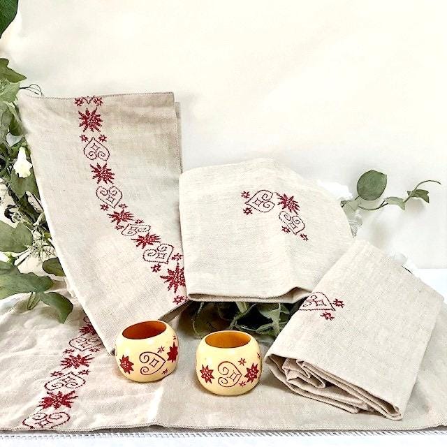 Coffret sets et serviettes de table ronds de serviette vintage