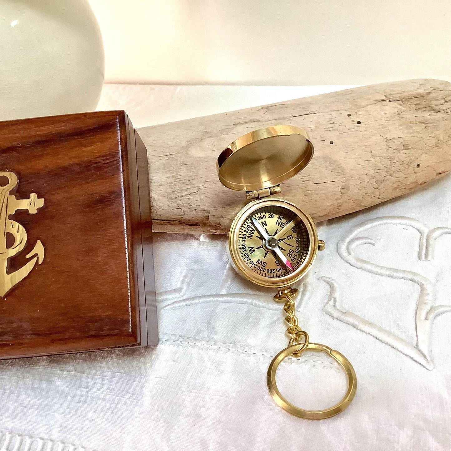 Porte clés boussole laiton vintage boîte palissandre