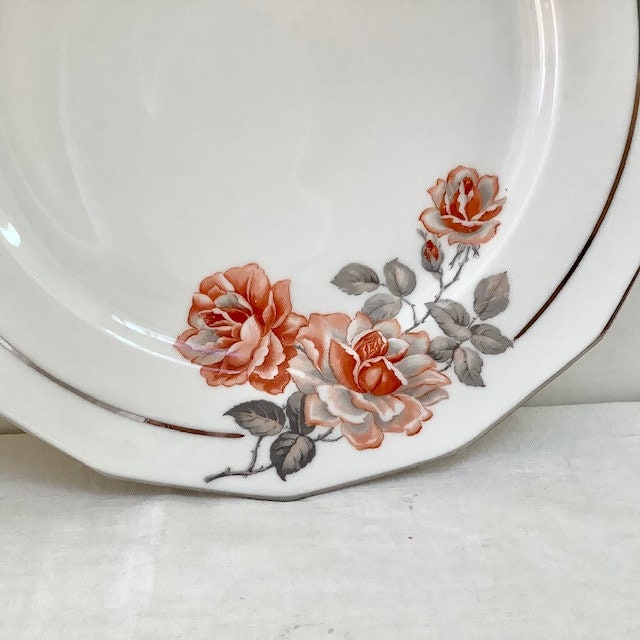 Plat creux porcelaine motifs roses vintage