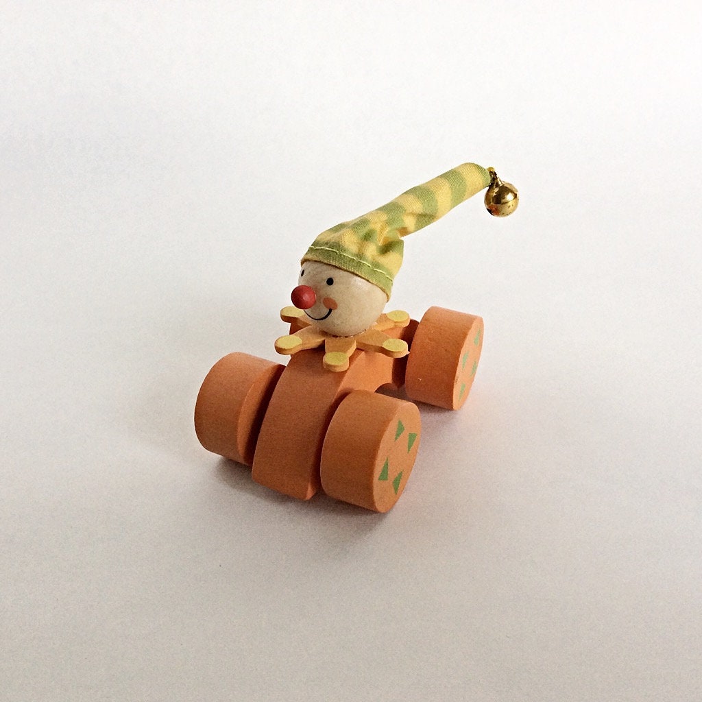 Jeu petites voitures bois bolides de clown
