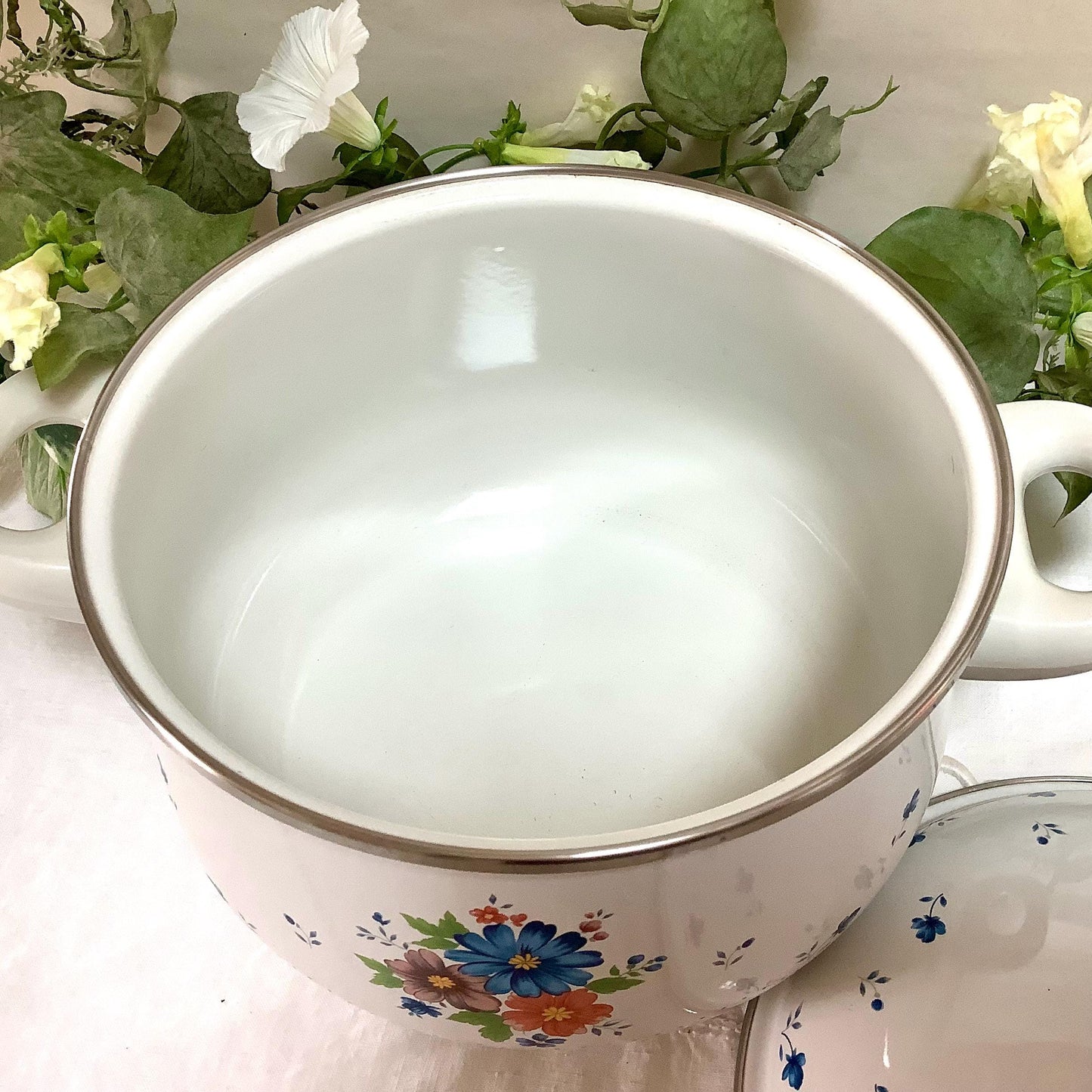 Cocotte émaillée faitout provincial bouquet vintage 80 modèle B