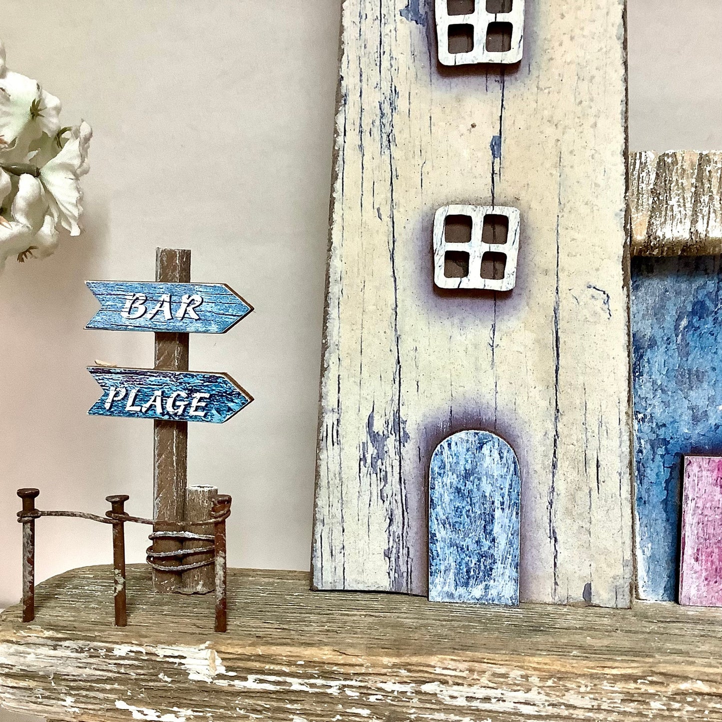 Accroche torchons phare marin bois flotté vintage ht 32.5 cm