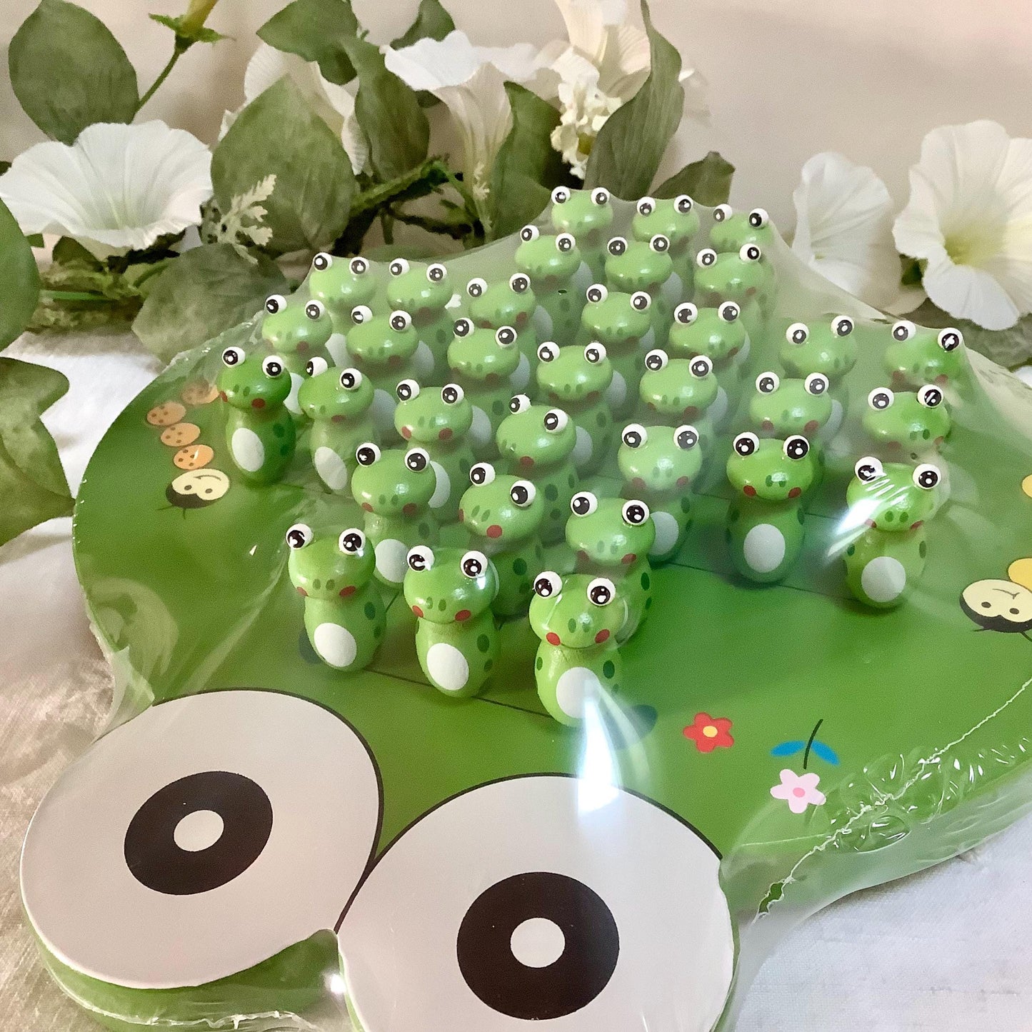 Jeu solitaire bois grenouilles