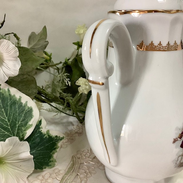 Cafetière théière verseuse porcelaine scène galante vintage