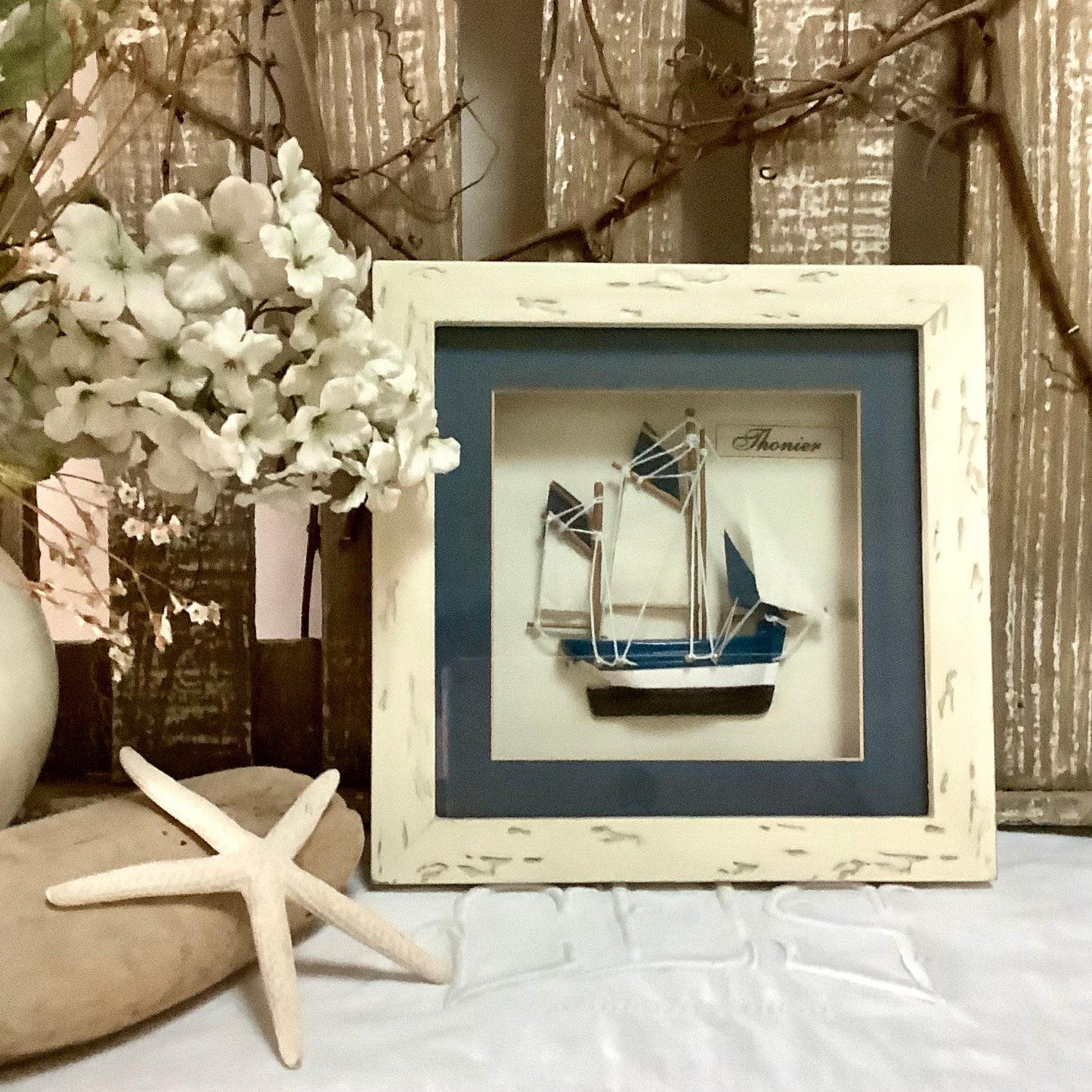 Tableau cadre maquette bateau thonier vintage 20 x 20