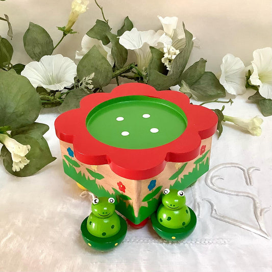 Boîte à musique bois danse des grenouilles