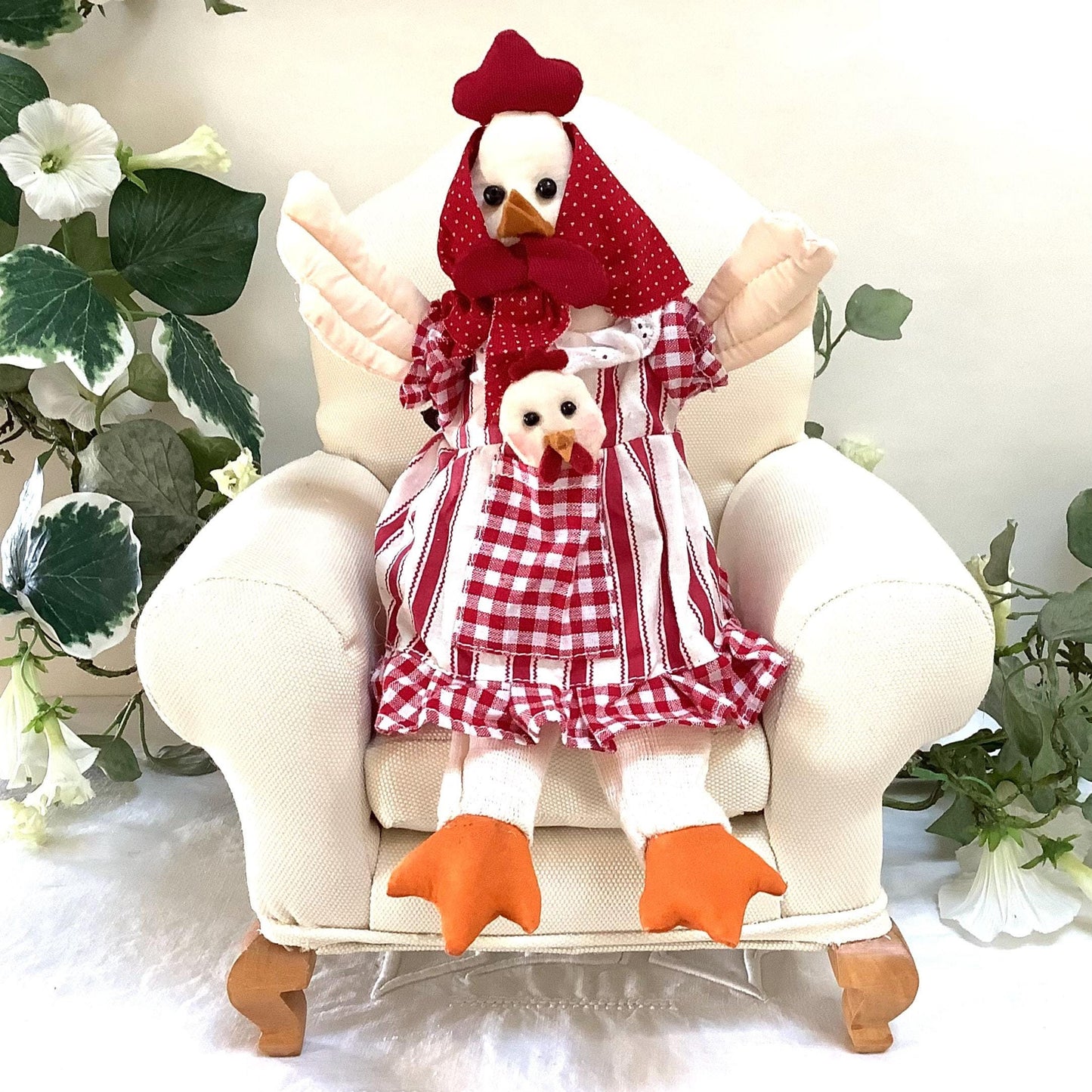 Poule poussin déco robe rayures rouge blanc la galleria ht 28 cm