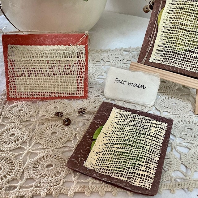 Petites cartes amitié feuille papier artisanal bruit de cadre