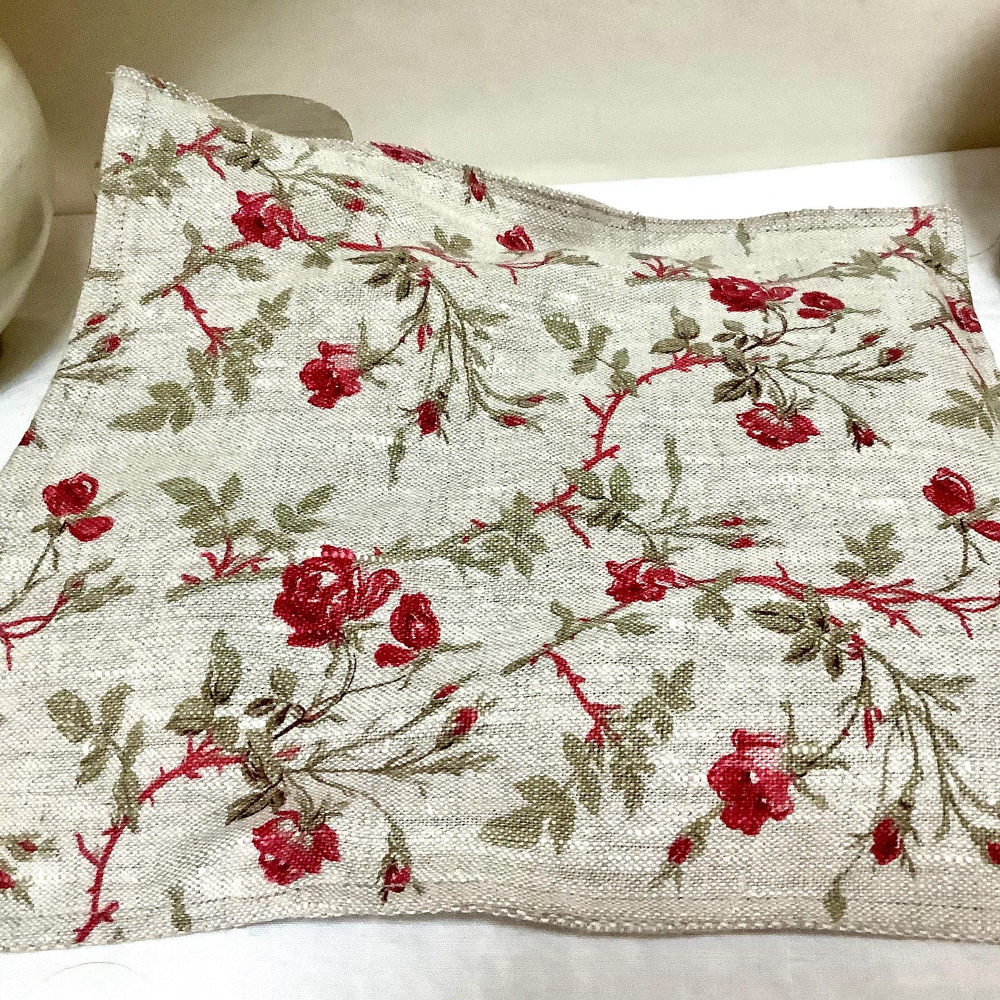 Bouillotte sèche coussin noyaux de cerises lin petites roses