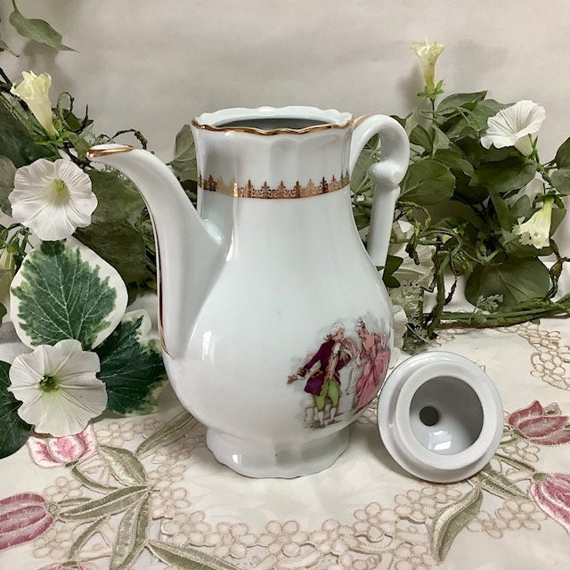 Cafetière théière verseuse porcelaine scène galante vintage