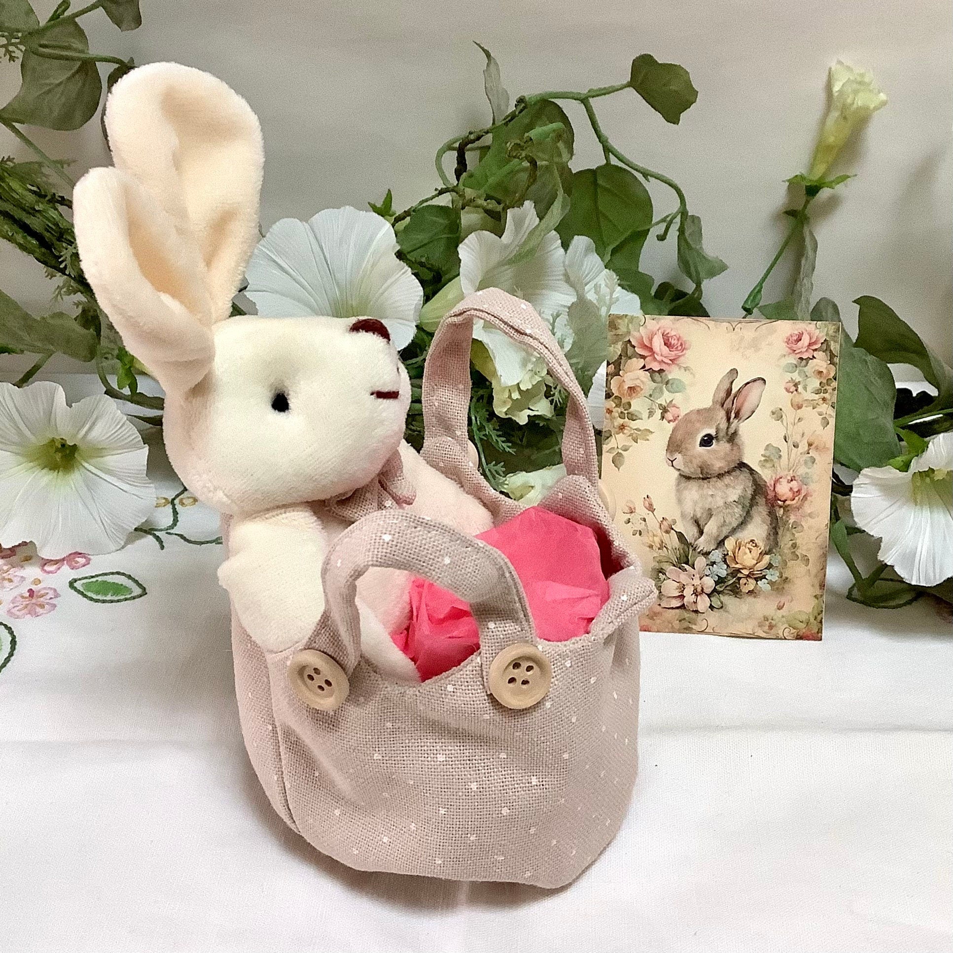 Lapin blanc peluche décoration pâques 