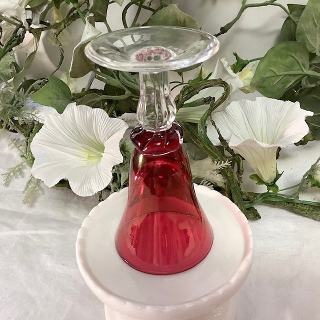 Verres à pieds liqueur vintage