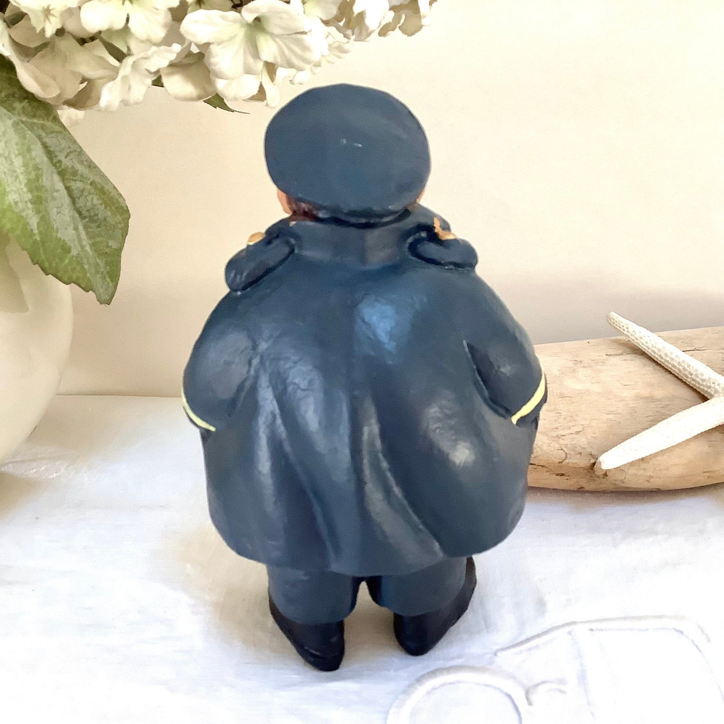 Figurine capitaine de marine bleu résine décoration marine ht 15 cm