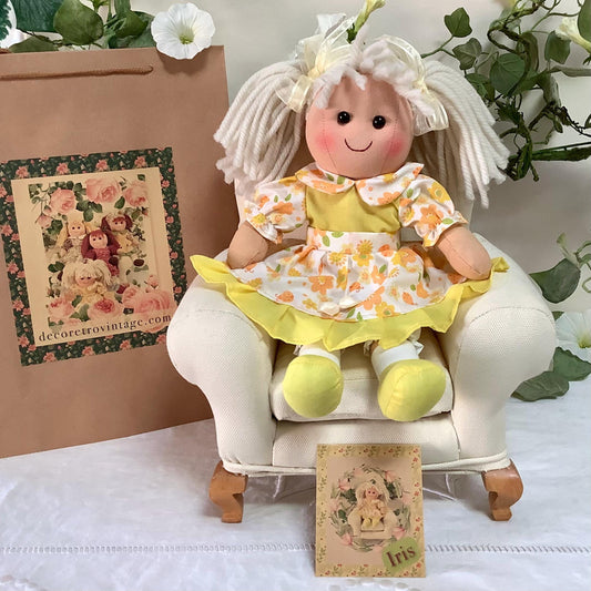Poupée de chiffon tissu robe jaune modèle iris ht 30 cm