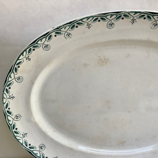 Grand plat ovale faïence Creil et Montereau vert vintage