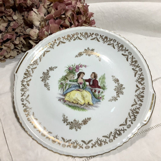 Plat à tarte gâteau porcelaine de Limoges scène galante