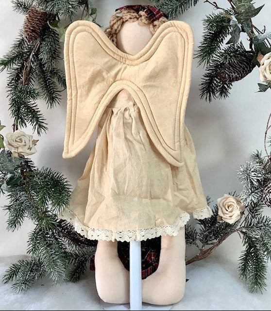Poupée de chiffon ange tissu écru bouton bois poupée collection