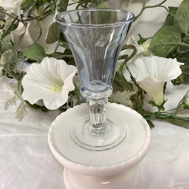 Verres à pieds liqueur vintage