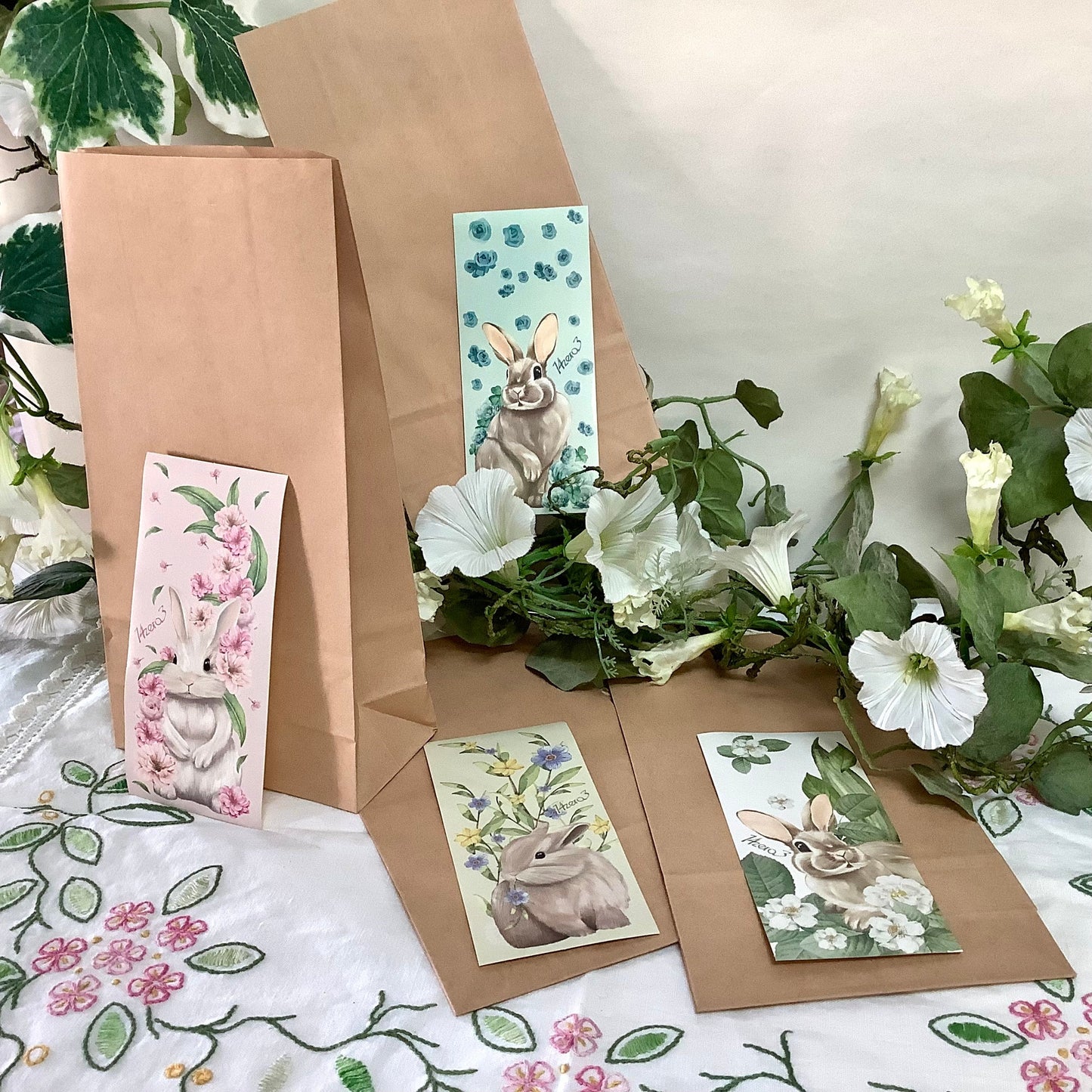 Sachets kraft x 4 motifs lapins ht 23.5 cm