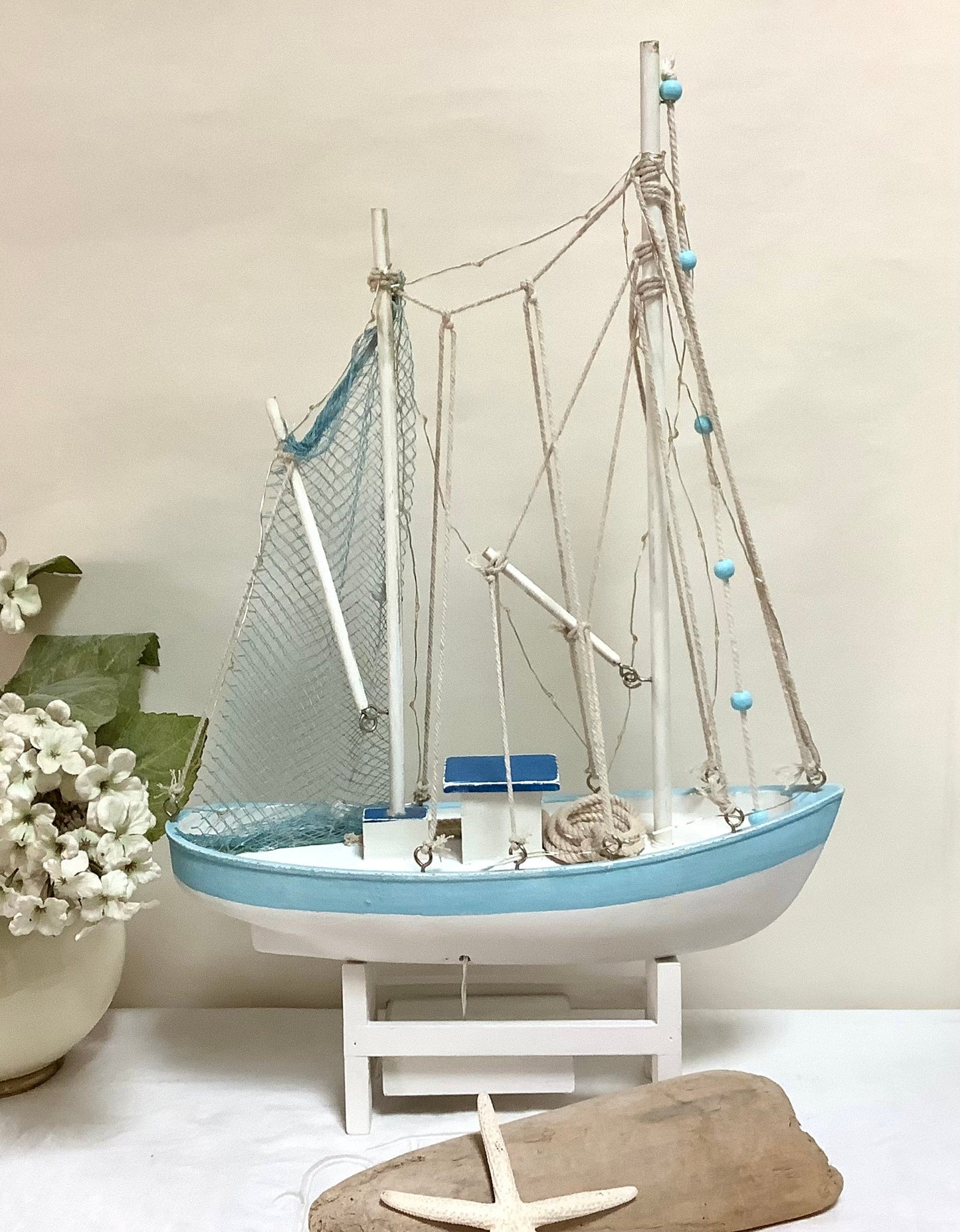Grand bateau bois bleu blanc  lumière led vintage ht  54.5 cm