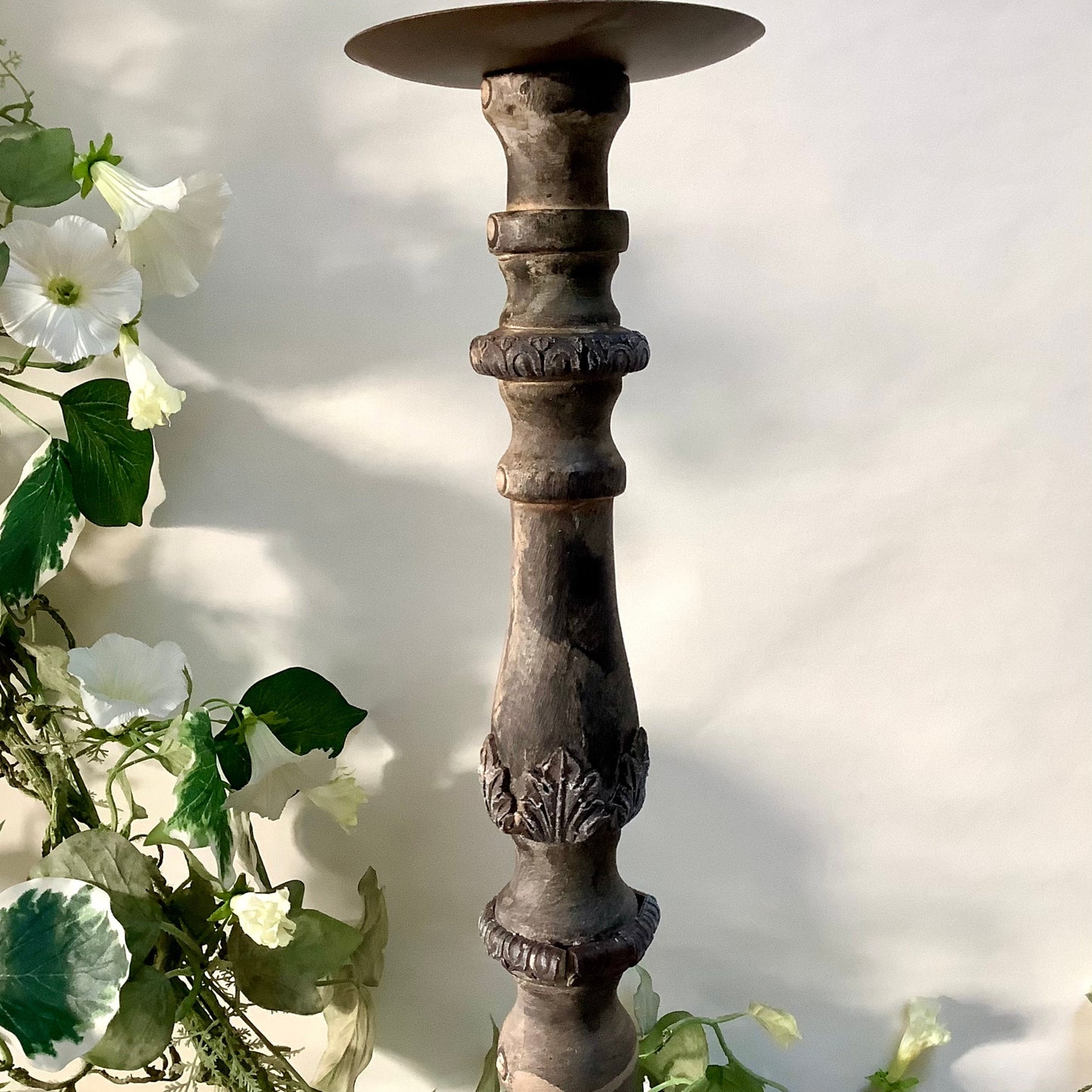 Bougeoir pilier pique cierge bois sculpté vintage ht 43 cm