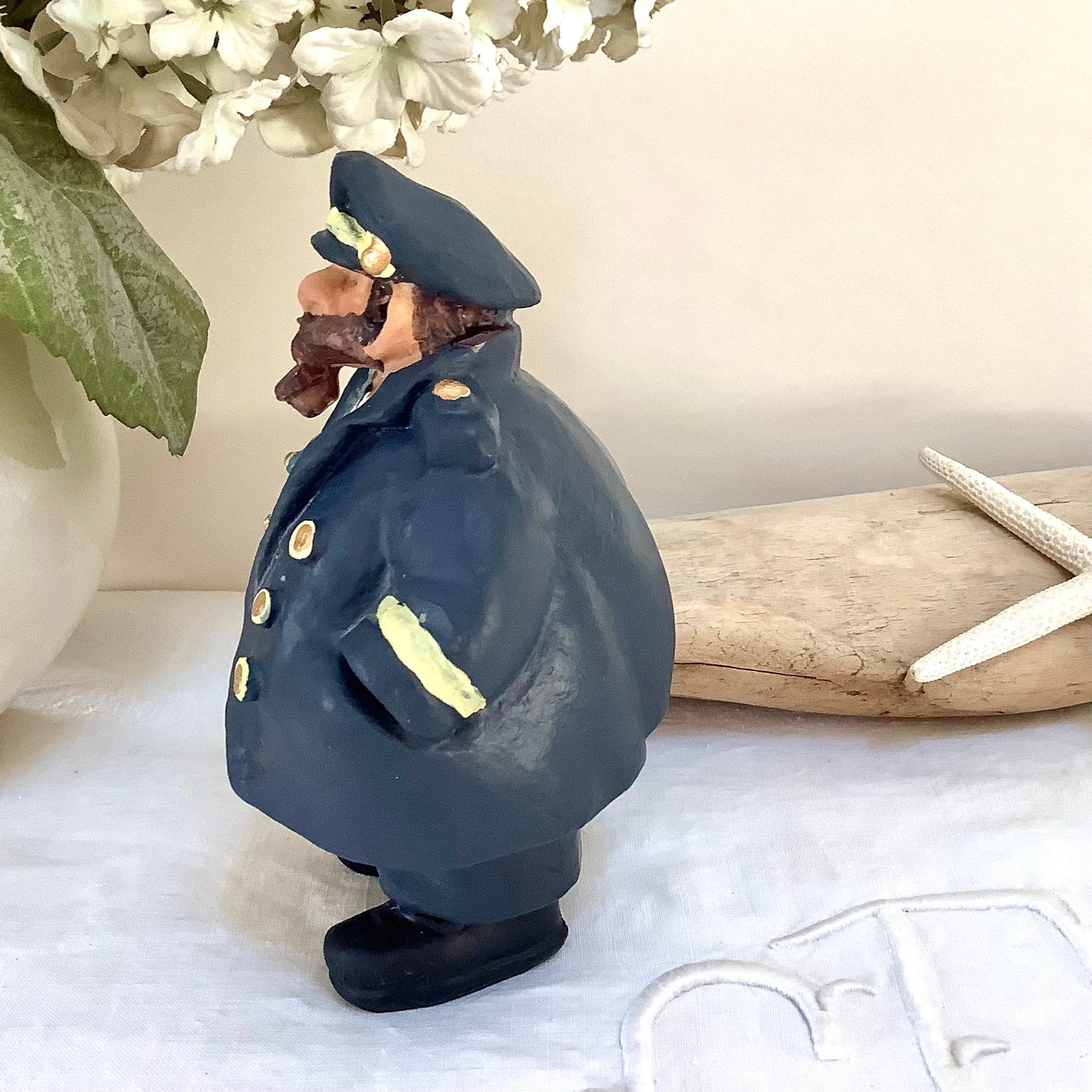 Figurine capitaine de marine bleu résine décoration marine ht 15 cm