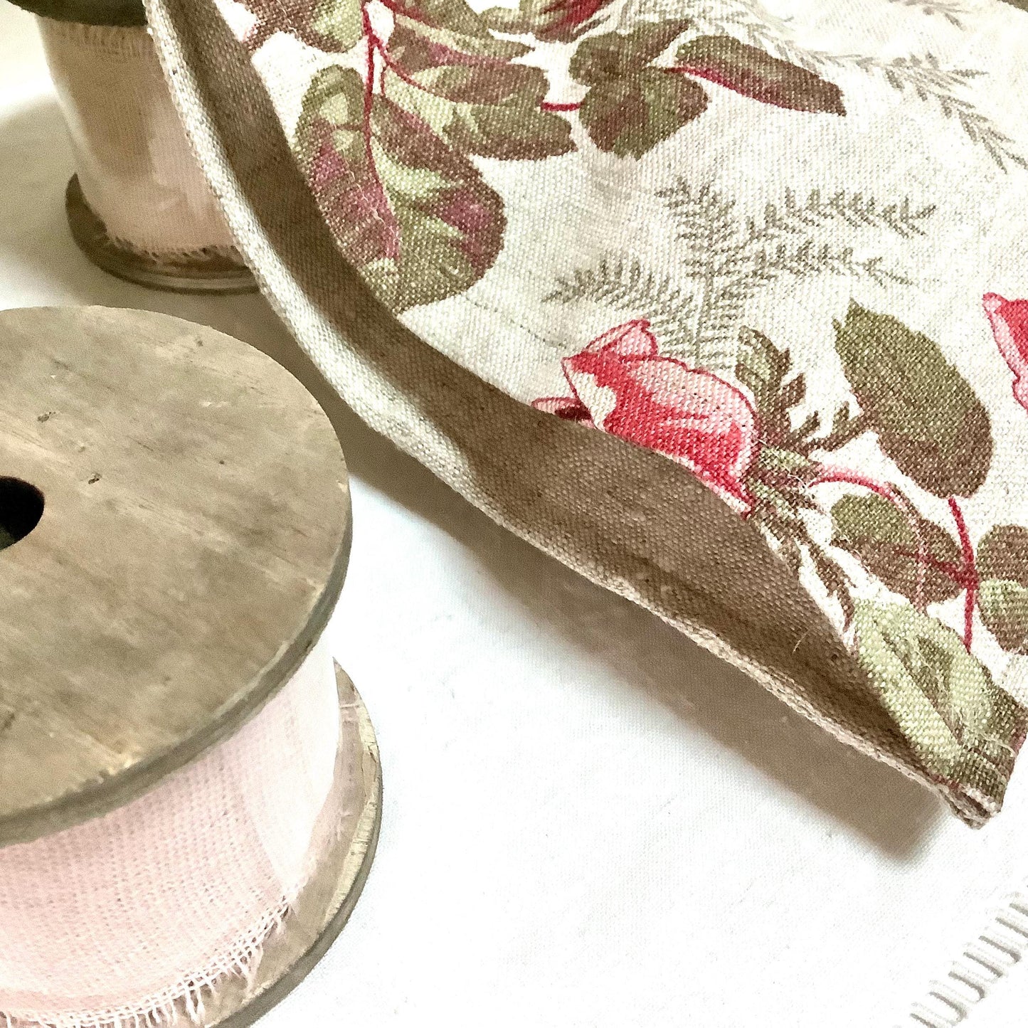 Bouillotte sèche coussin noyaux de cerises lin grandes roses