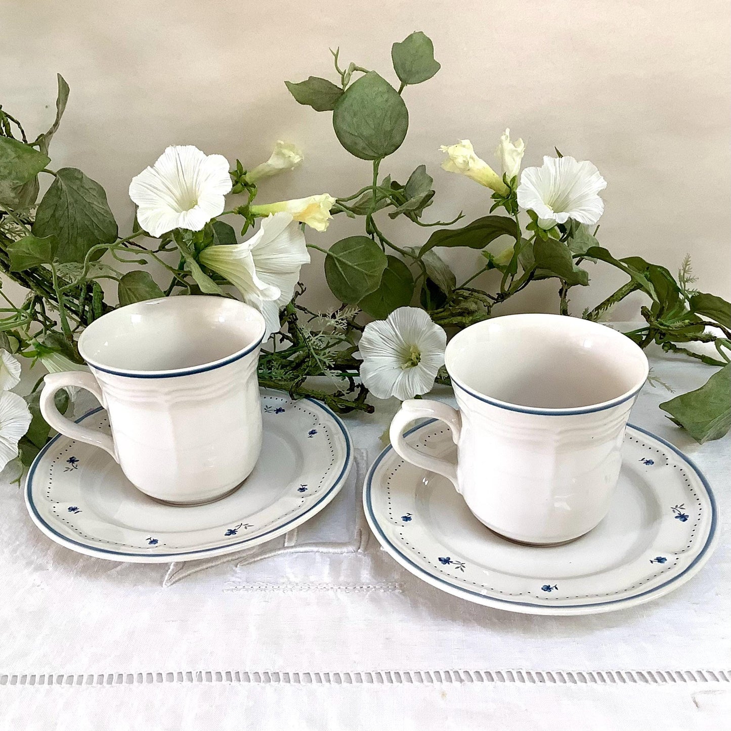 Tasses et sous tasses x2 provincial bouquet grès émaillé vintage 80