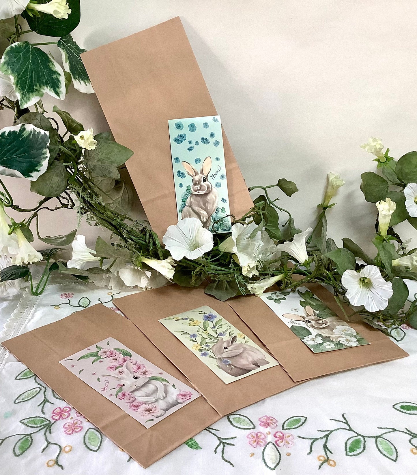 Sachets kraft x 4 motifs lapins ht 23.5 cm