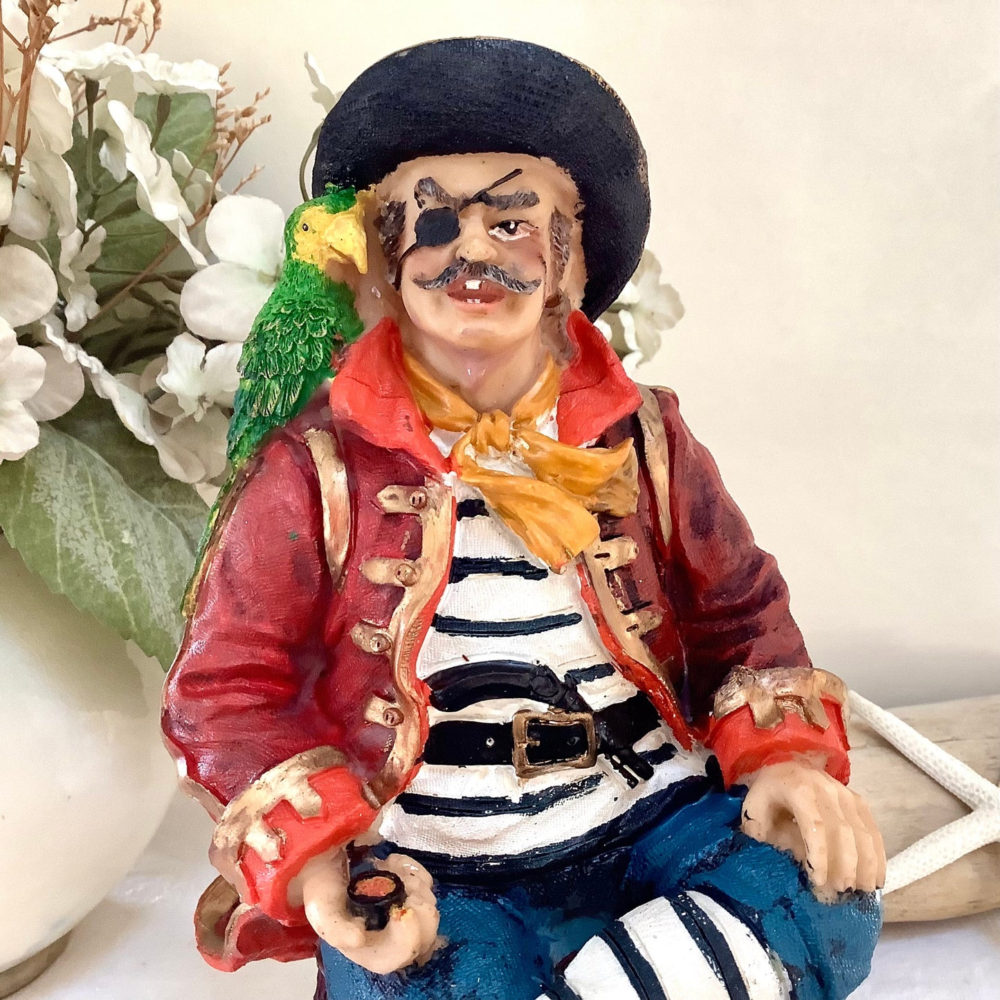 Figurine marine pirate perroquet résine décoration marine ht 24 cm