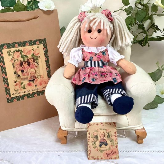 Poupée de chiffon tissu blouse rose modèle bella ht 30 cm