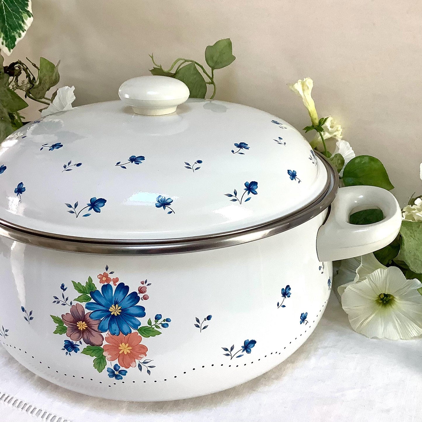 Cocotte émaillée faitout provincial bouquet vintage 80 modèle C