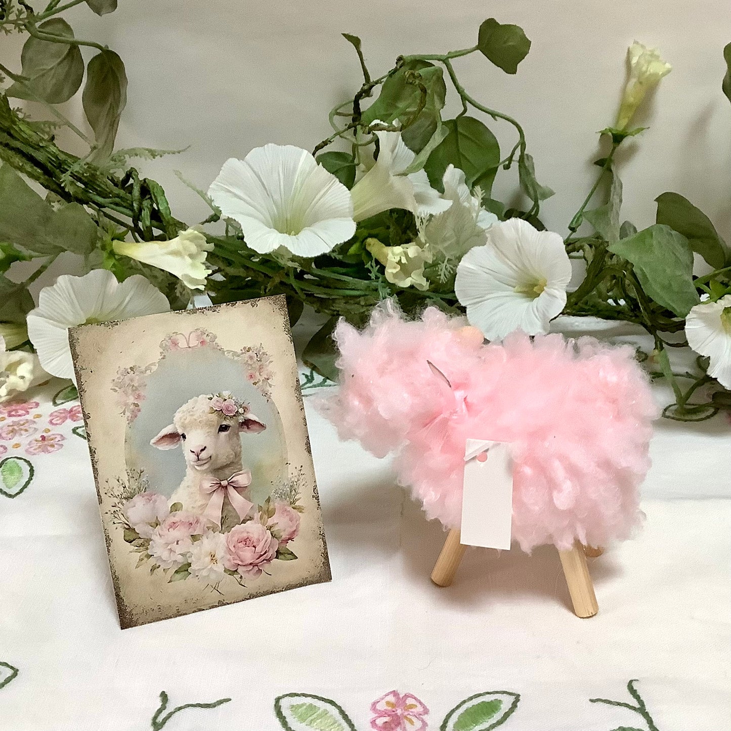 Mouton peluche rose clair décoration ht 10 cm
