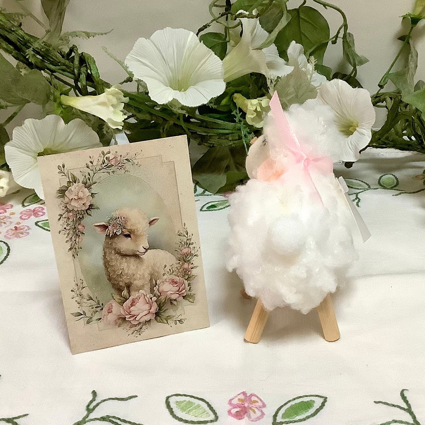 Mouton peluche blanc décoration modèle B ht 10 cm